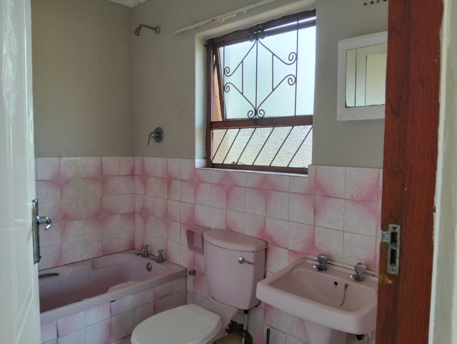 To Let 3 Bedroom Property for Rent in Dalindyebo Eastern Cape